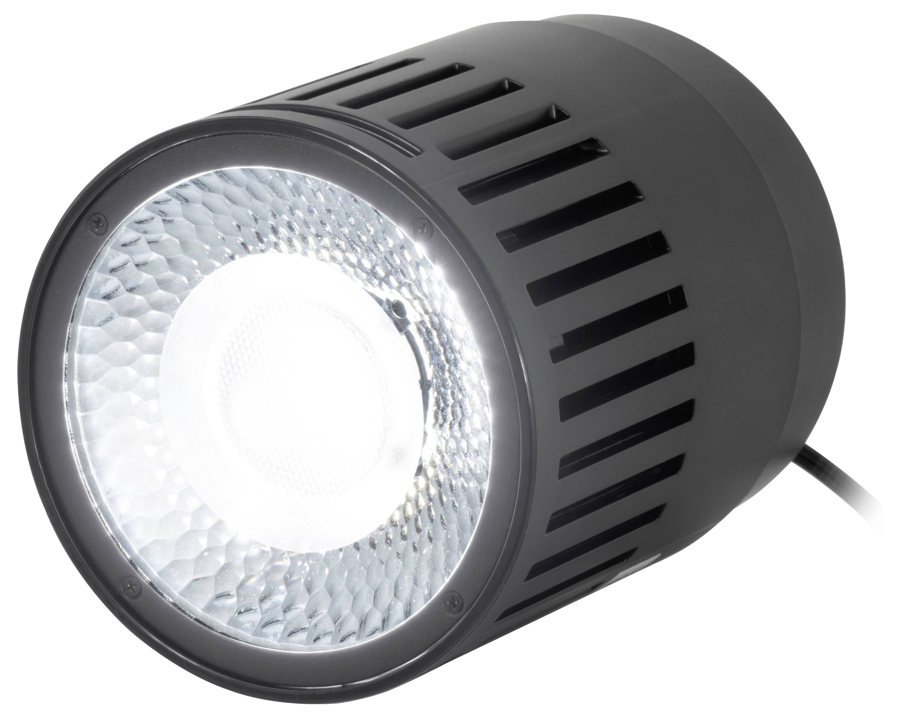 Černý válcový LED bodový reflektor s reflexní přední čočkou a větraními otvory na stranách, zobrazený s napájecím kabelem na bílém pozadí.