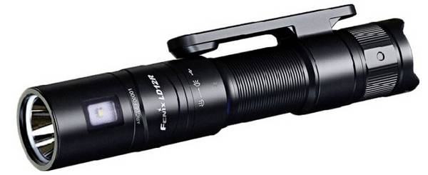 <br>  Fenix Light<br>  LD12R<br>  FELD12R<br>  LED<br>  kapesní svítilna<br>  <br>  Li-Ion akumulátory nebo provoz na baterie<br>  600 lm<br>  <br>  74 g<br>