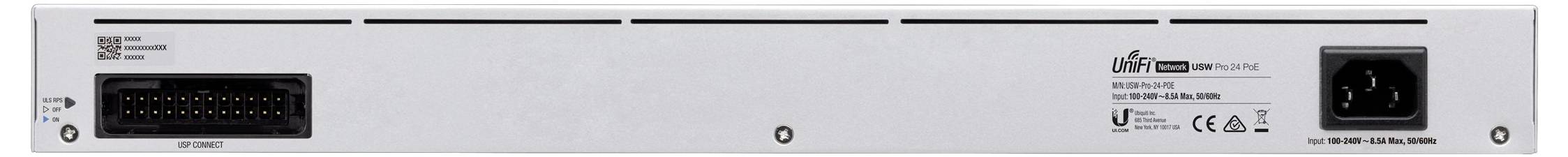 Zadní strana elektronického zařízení s SCART konektorem a připojením napájecího kabelu. Obsahuje technické specifikace a certifikační značky.