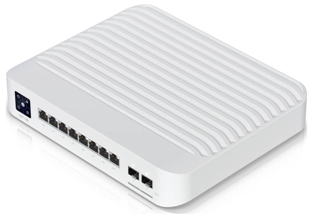 Bílý síťový router s několika ethernetovými porty na přední straně a digitálním ovládacím prvkem na boku.