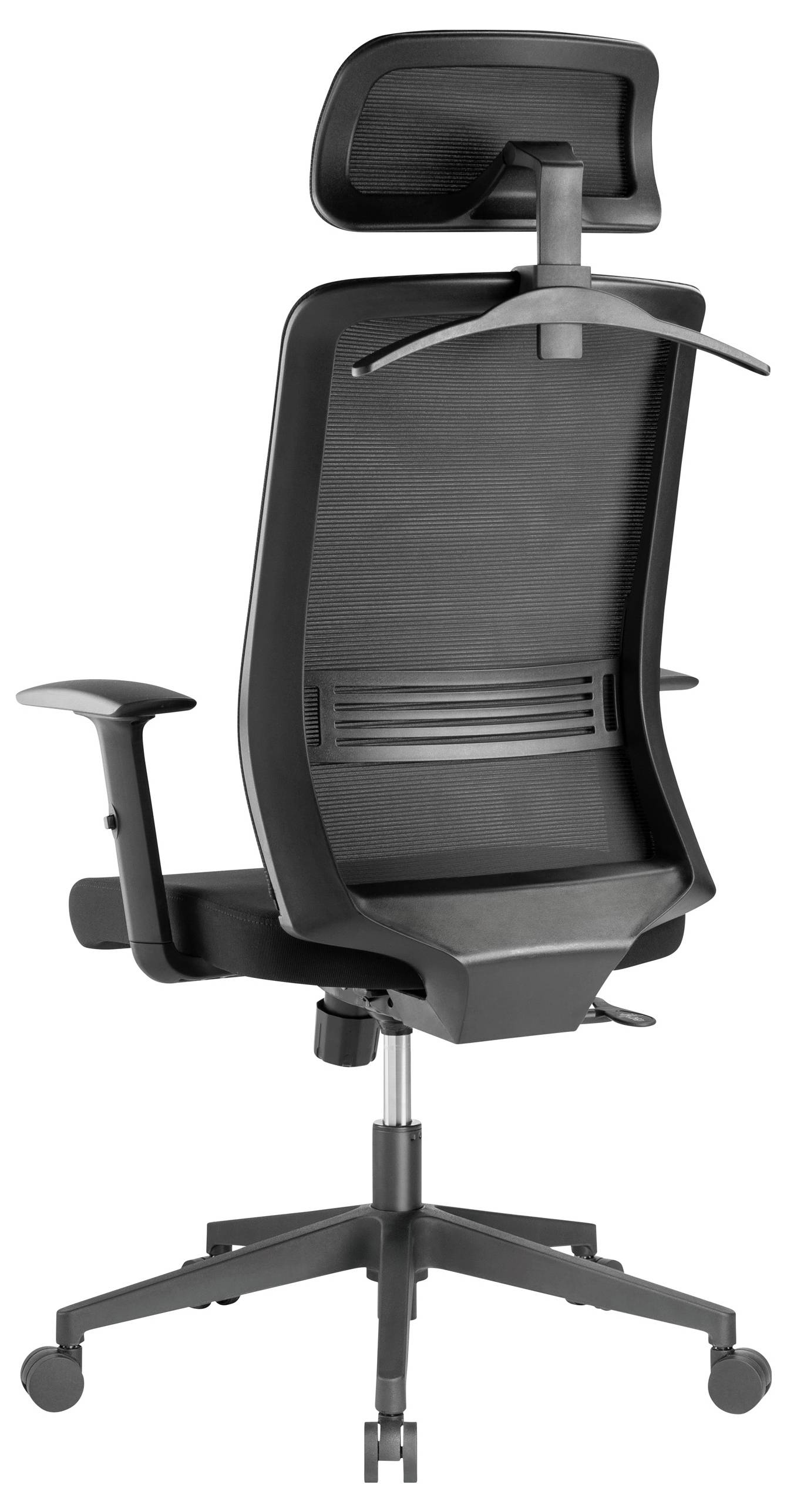 Moderní černá kancelářská židle s ergonomickým designem, nastavitelným opěradlem a opěrkou hlavy, umístěná na kolečkách.