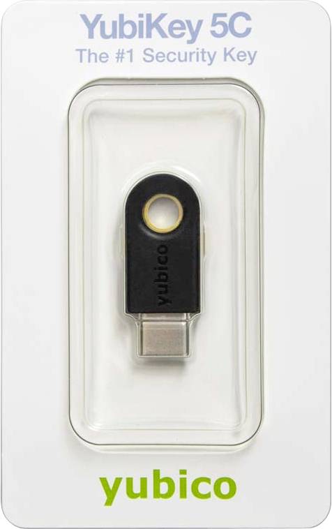 YubiKey 5C v obalu; bezpečnostní klíč USB-C od společnosti Yubico, text nad ním: „Č. 1 bezpečnostní klíč"