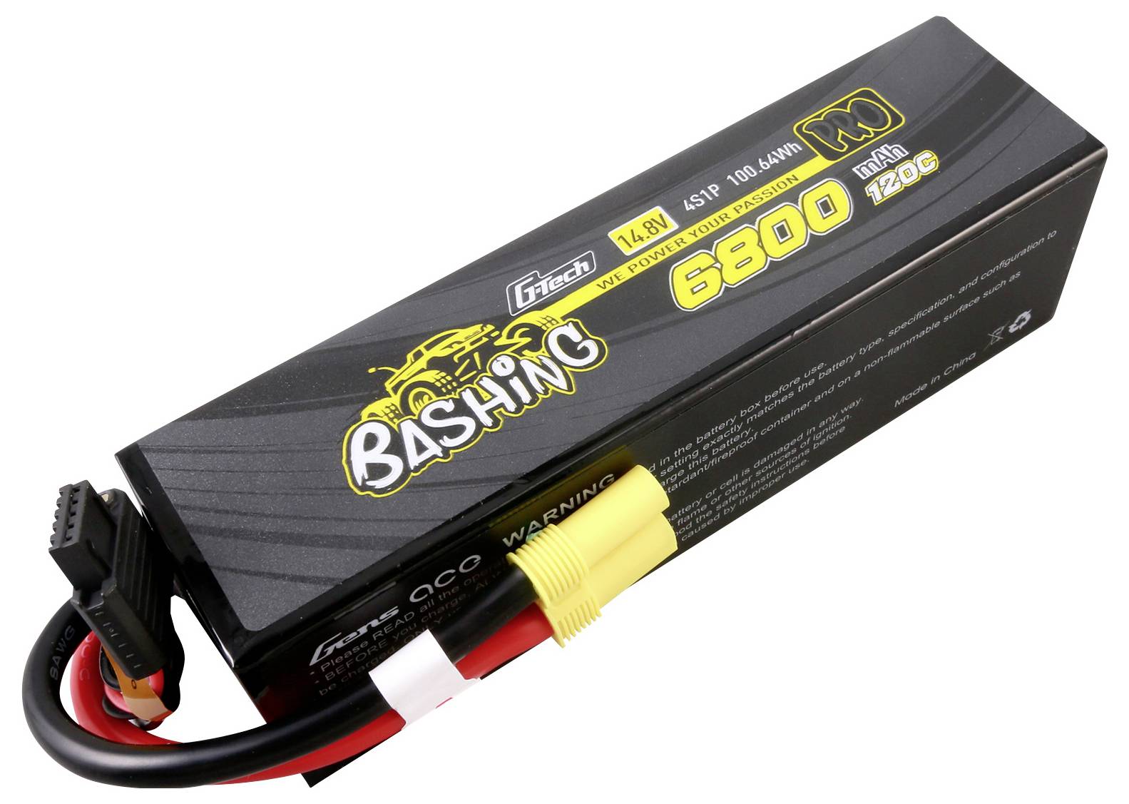 Černá RC autobaterie s nápisem 'Bashing', 6800 mAh, 120C. Žluto-černý konektor a červený kabel jsou viditelné.