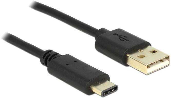 USB-C a USB-A kabel položené vedle sebe. Konektor USB-C je vlevo, konektor USB-A je vpravo.