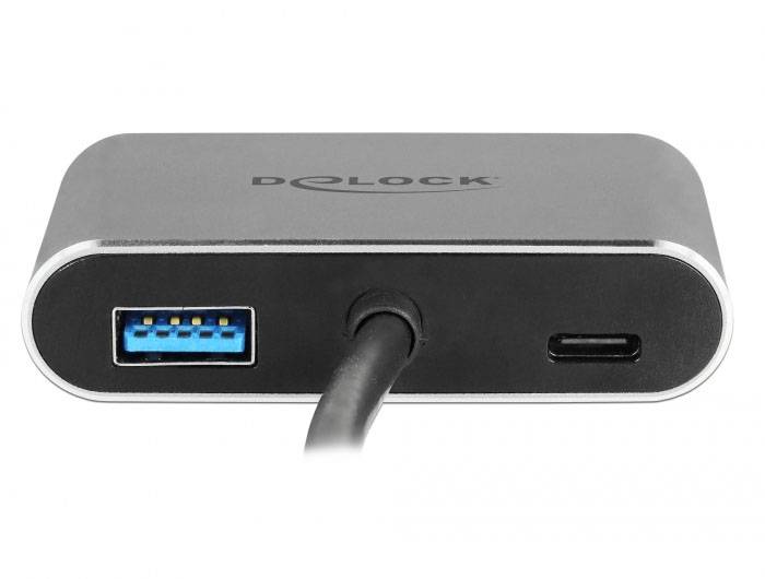 Černý adaptér značky Delock s USB-A a USB-C portem.