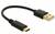 USB kabel s konektory USB-C a USB-A. Kabel je krátké, černé a má pozlacené kontakty na obou koncích.