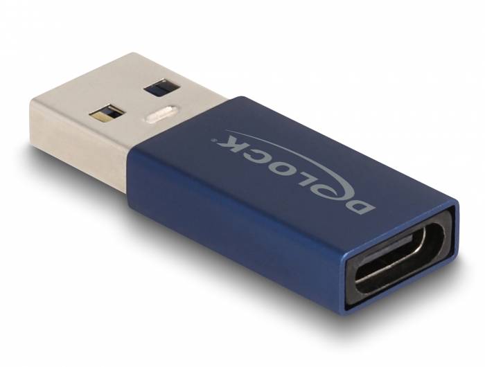 USB adaptér z typu A na typ C v modrém pouzdře, pohled z perspektivy shora. Zajišťuje kompatibilitu připojení mezi USB typy.