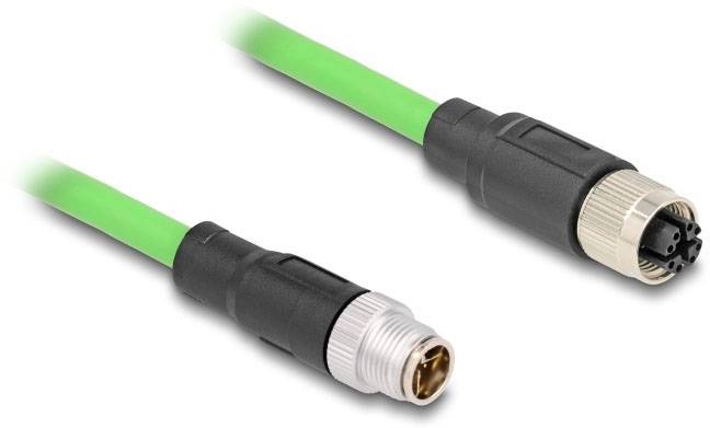 Zelený kabel M12 se dvěma konektory na koncích, přičemž každý konektor má jiný typ připojení.