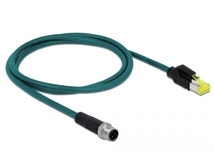 Zelený ethernetový kabel s konektorem RJ45 na jedné straně a konektorem M12 na straně druhé, vhodný pro průmyslové aplikace.