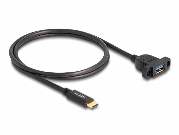 Černý USB-C na USB 3.0 kabel. Vlevo je konektor USB-C, vpravo port USB 3.0 s montážní konzolí.