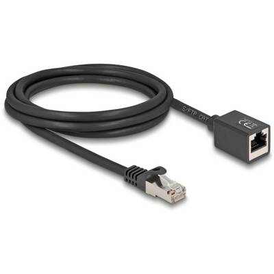 Síťový kabel s konektorem RJ45 a zásuvkou, vhodný pro přenos dat v počítačových sítích.
