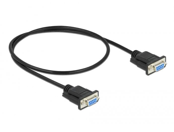 Černý VGA kabel se dvěma třířadými konektory na koncích, vhodný pro připojení monitorů k počítačům.