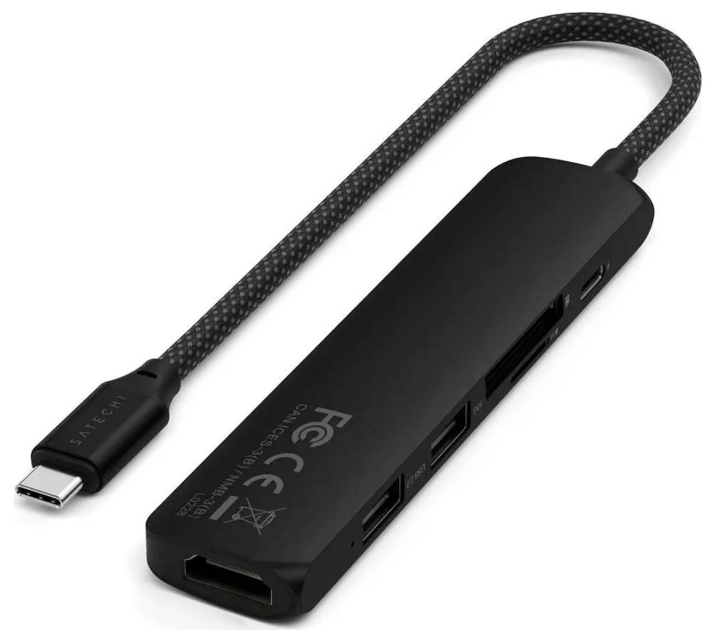 Černý USB-C hub s několika porty: tři USB-A, HDMI a Micro-SD slot, propojený opletaným kabelem.