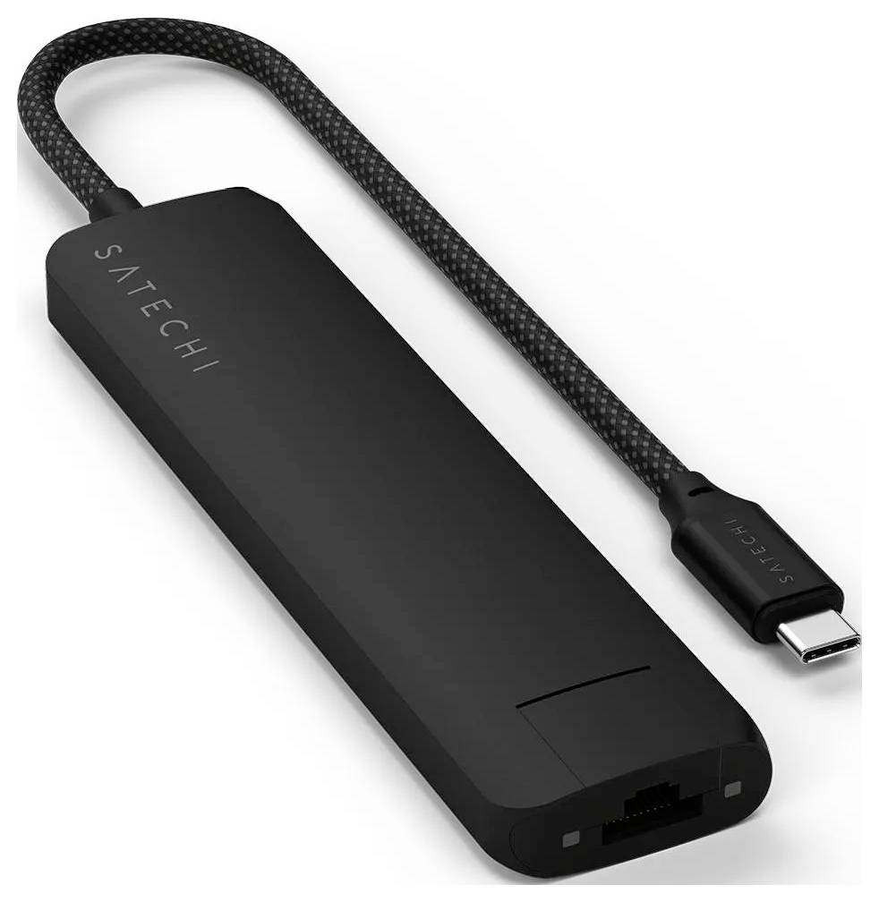 Síťový adaptér USB-C na Ethernet od Satechi v černé barvě, určený pro rychké kabelové připojení k internetu na zařízeních s USB-C portem.