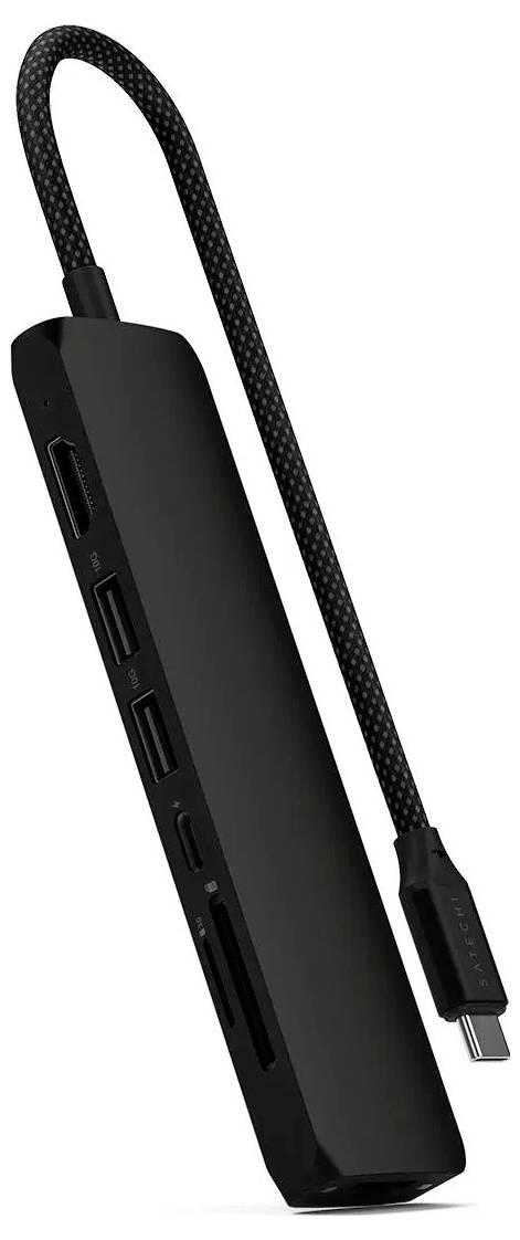 Černý USB-C hub s několika porty, včetně USB a slotů pro SD karty, propojený opletaným kabelem.