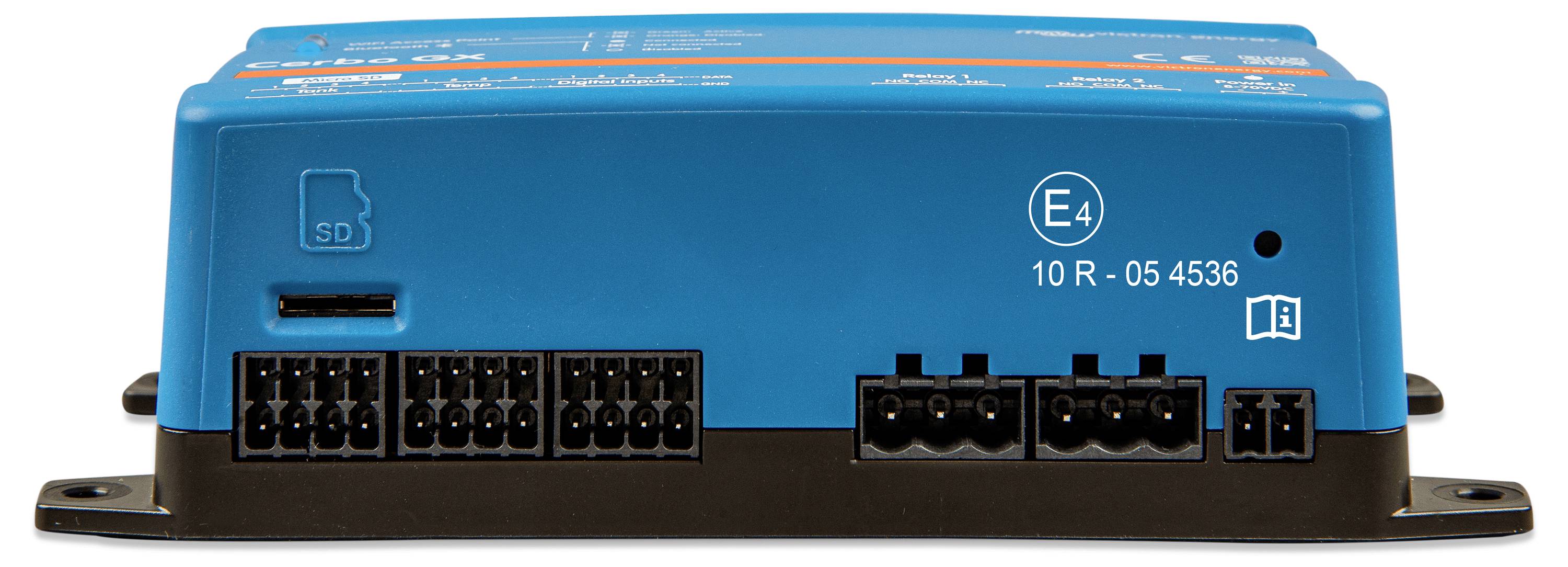 Modré elektronické zařízení s několika černými připojovacími porty a otvorem pro SD kartu na přední straně.