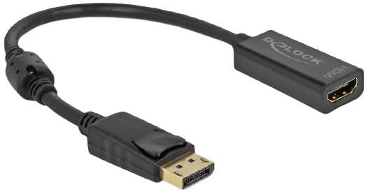 Černý adaptérový kabel s konektorem DisplayPort na jedné straně a zdířkou HDMI na straně druhé.