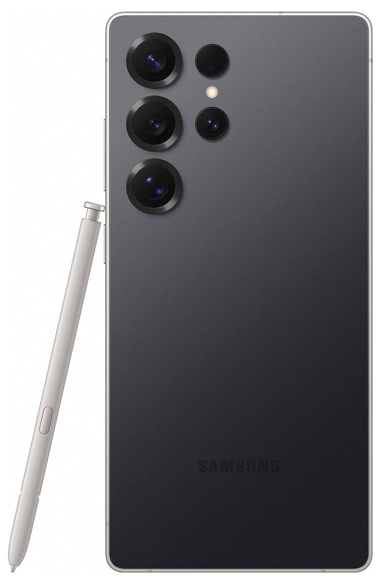 Černý smartphone se třemi objektivy fotoaparátu a stříbrným perem vedle něj.