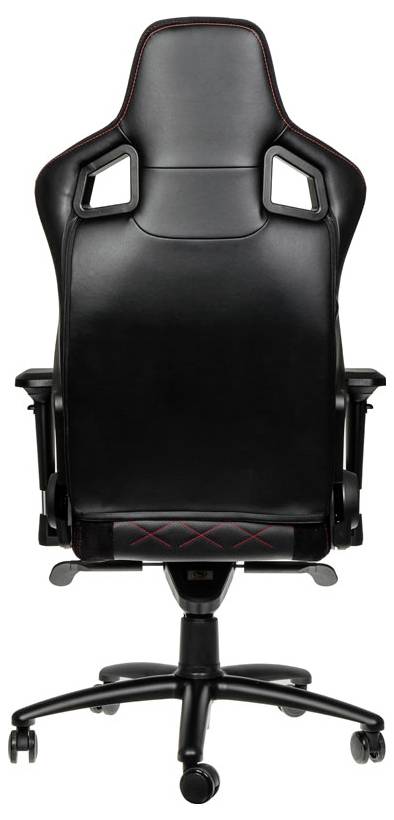 Černá ergonomická kancelářská židle s vysokým opěradlem a červenými akcenty, pohled zezadu, na kolečkách.