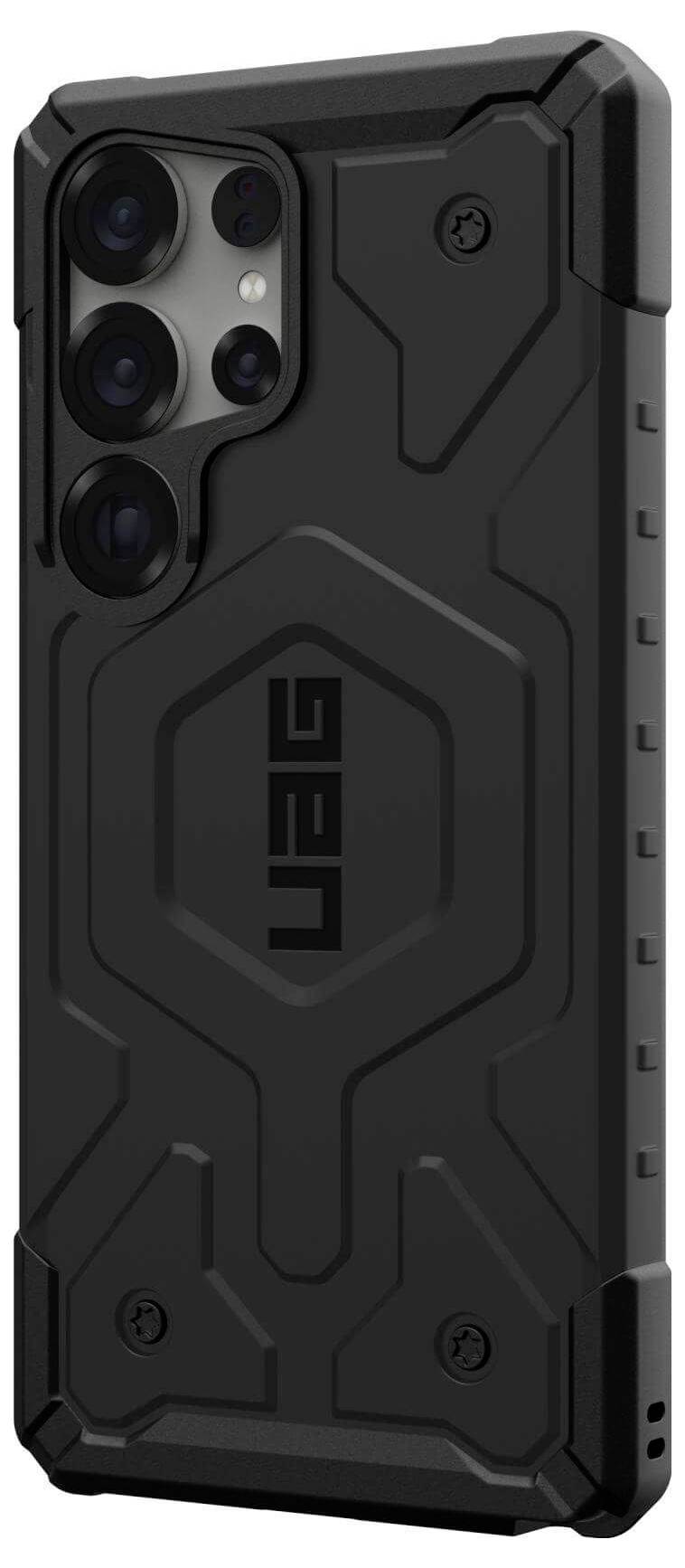 Černý, robustní kryt na mobilní telefon s reliéfní geometrickou strukturou a velkým prostorem pro fotoaparát. Logo 'UAG' vytištěné uprostřed.