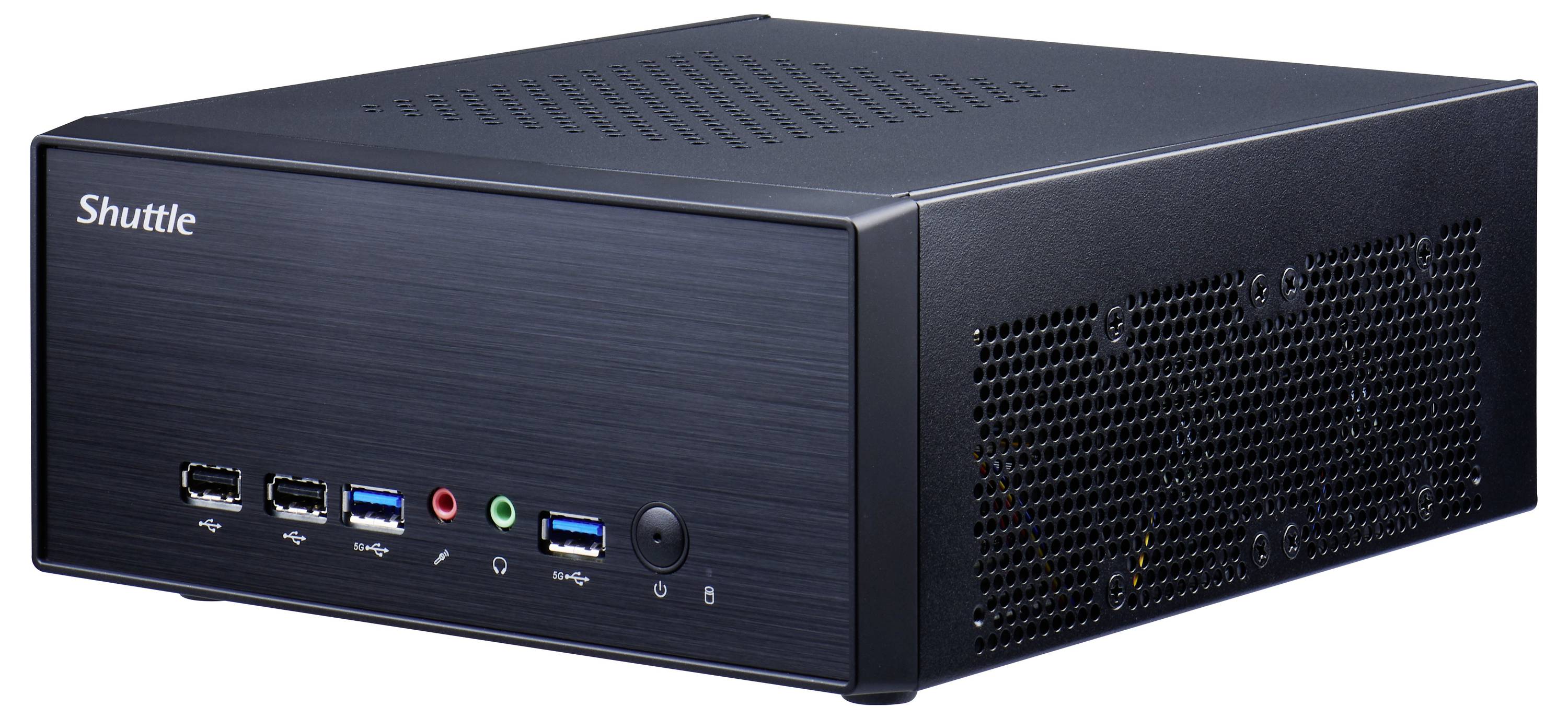 Kompaktní černý stolní počítač s větracími otvory. Přední strana obsahuje USB porty, audio zdířky a nápis 'Shuttle'.