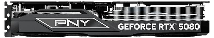 Grafická karta od PNY, model 'GeForce RTX 5080', pohled z boku s viditelnými chladicími žebry a konektory.