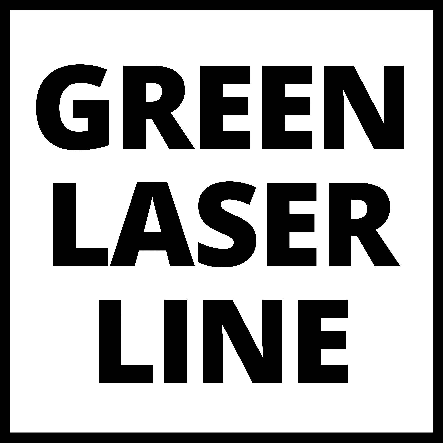 "ZELENÁ LASEROVÁ LINIE" velkými černými písmeny na bílém pozadí.