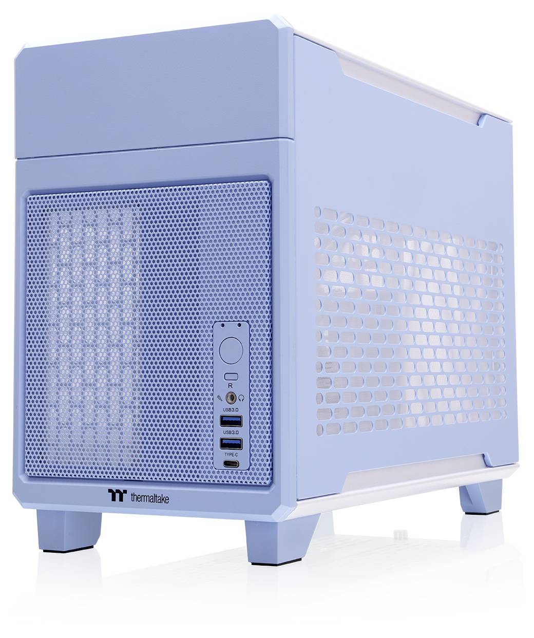 Světle modré počítačové pouzdro s ventilovaným předním panelem, připojovacími porty USB a audia a viditelným logem Thermaltake v dolní části.