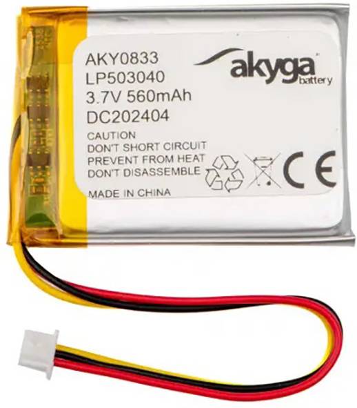 Obdélníková baterie s nápisem: 'Baterie Akyga, 3,7V, 560mAh'. Pod tím výstražné upozornění: 'Nezpůsobujte zkrat. Chraňte před teplem. Nerozebírejte'.