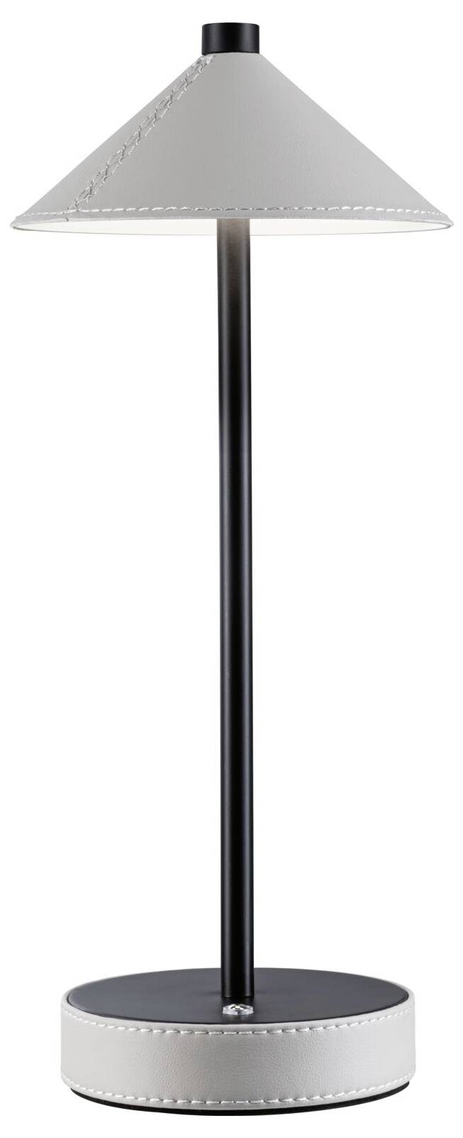 Šedá stolní lampa s kuželovitým stínidlem a černou, štíhlou nohou, umístěná na kruhovém podstavci.