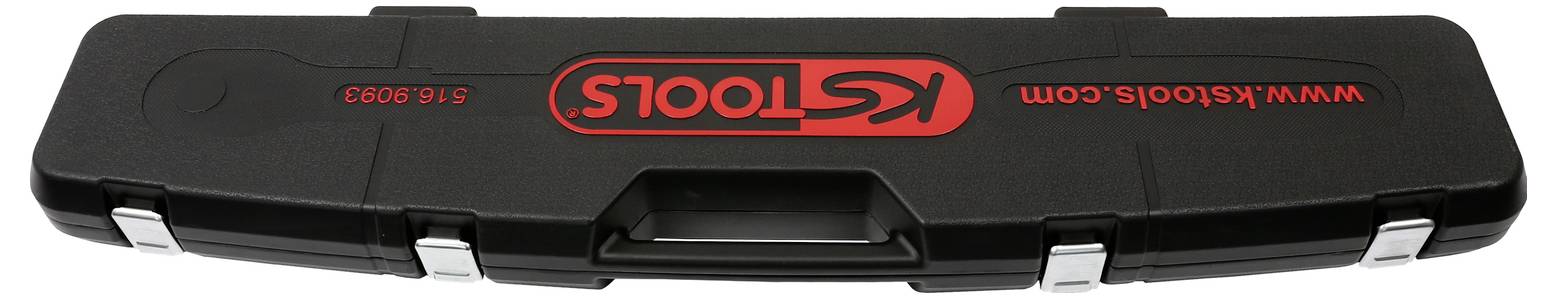 Černý kufřík na nářadí s červeným logem 'KG TOOLS' a webovou stránkou 'www.kgtools.com'. Pevná rukojeť a kovový uzavírací systém.