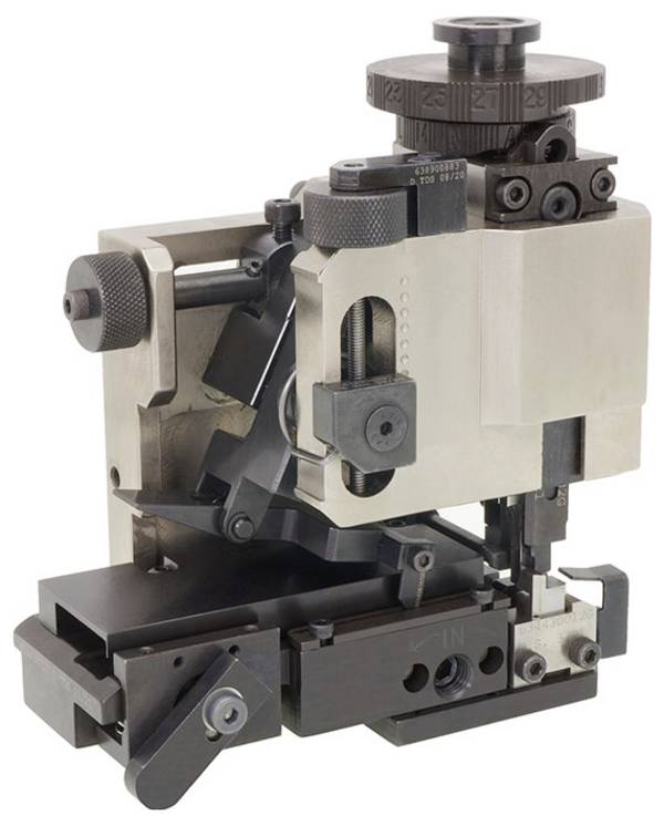 Molex  63904-7800 lisovací stroje