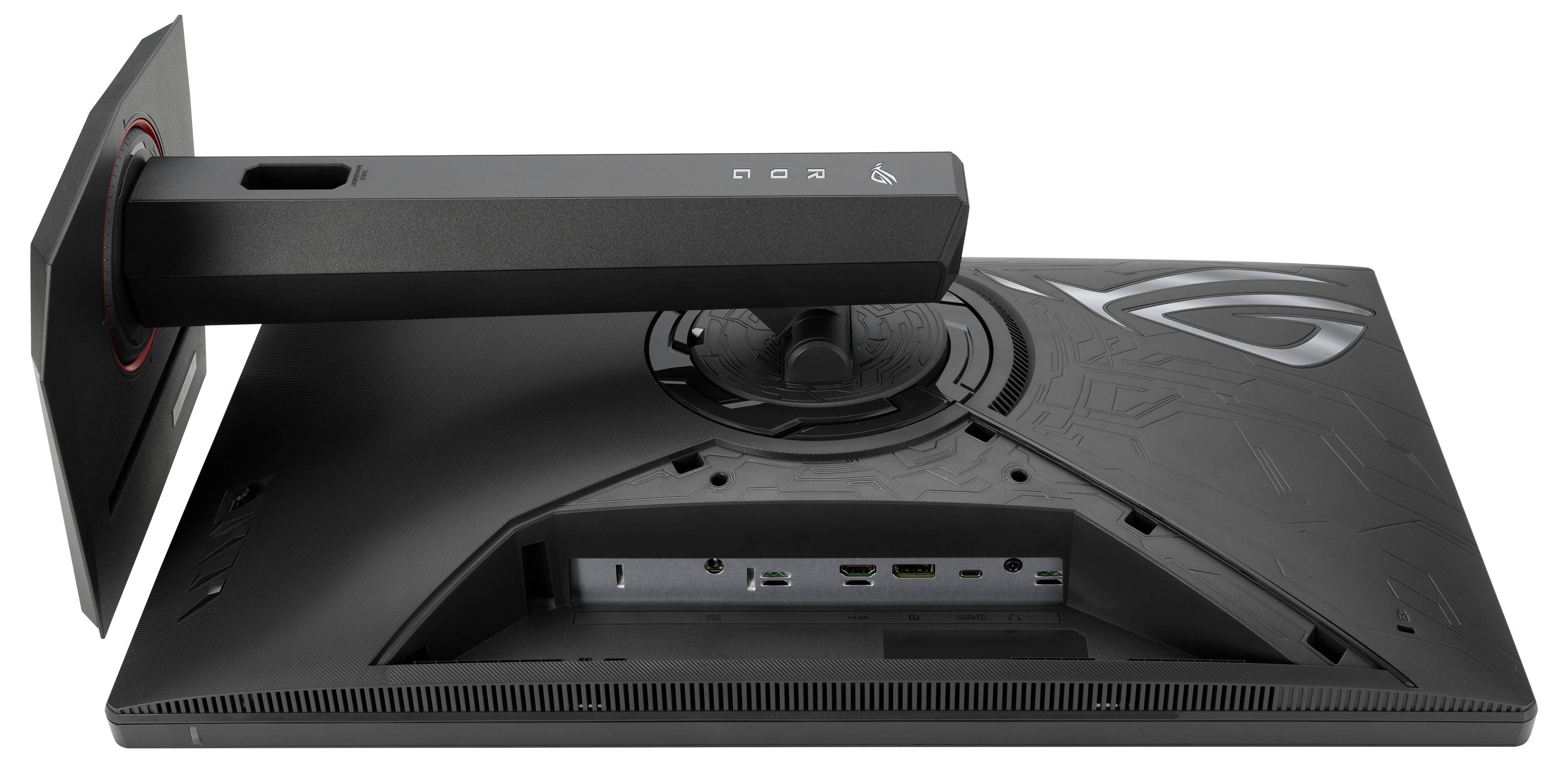 Pohled zezadu na počítačový monitor s konektory HDMI, DisplayPort a USB. Stojan je zahnutý a zobrazuje logo.