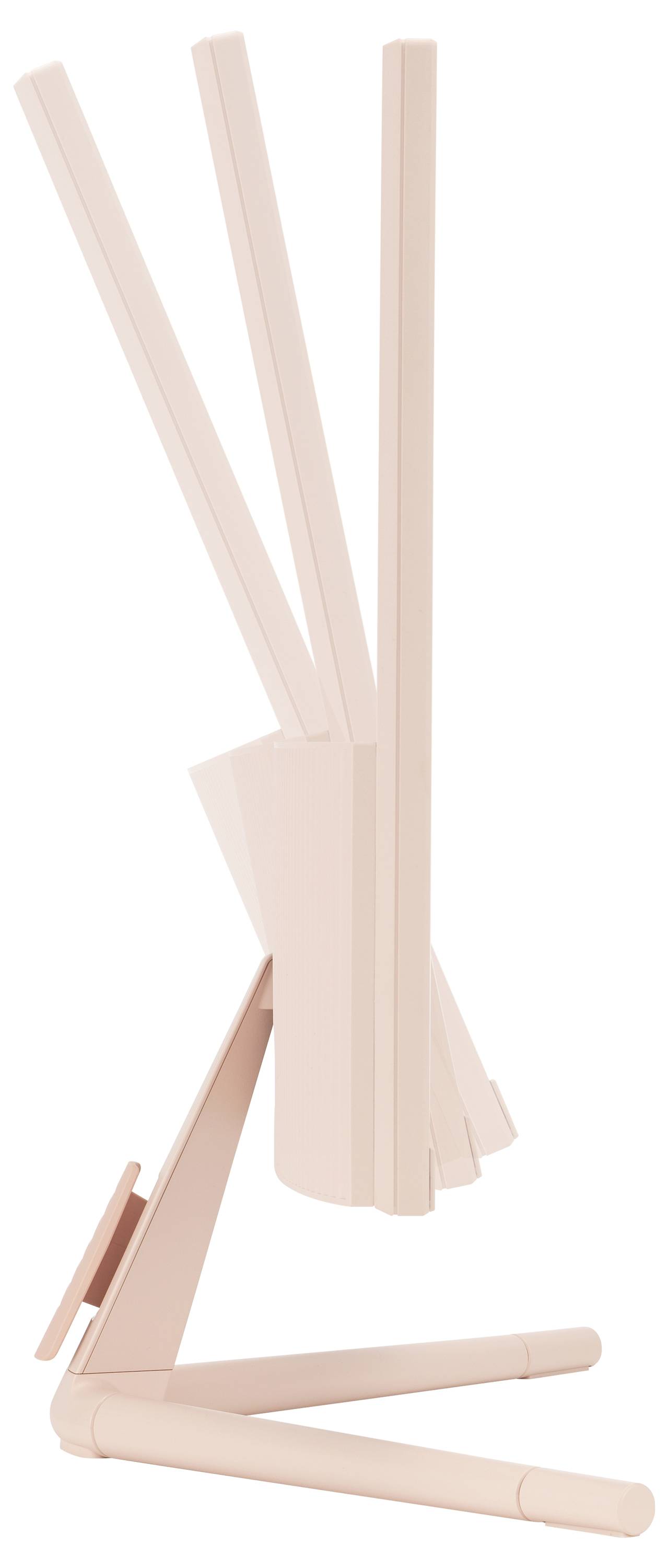 Růžová stolní lampa s otočným, třídílným stínidlem, umístěná na stabilní podstavě. Moderní, minimalistický design.
