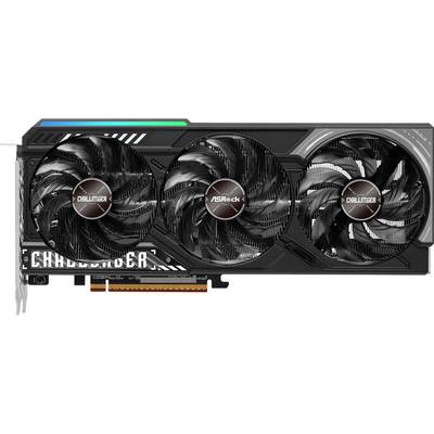 Grafická karta ASRock s třífázovým ventilátorem a nápisem "Challenger".