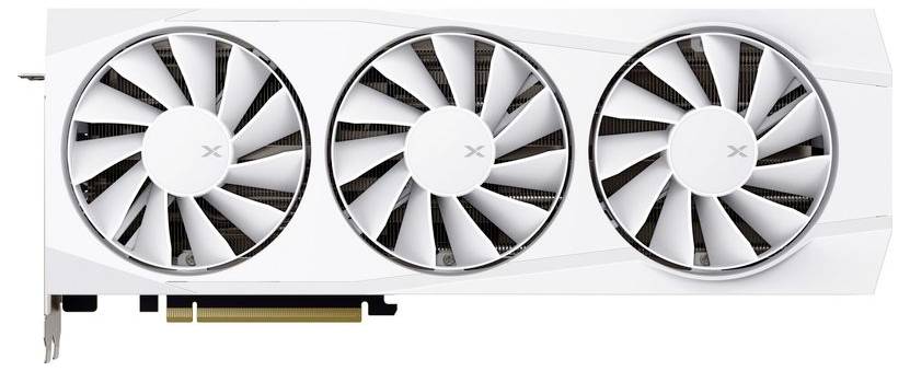 Bílá grafická karta se třemi velkými ventilátory, kterou lze nainstalovat do počítačové skříně pro chlazení hardwaru.