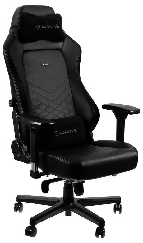Černá herní židle s polstrovanou opěrkou zad a hlavy, nastavitelnými područkami a kolečky, vhodná pro ergonomické sezení.
