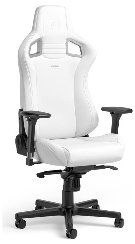 Bílá herní židle s ergonomickým designem, nastavitelnými područkami a kolečky na černém kříži podstavce.