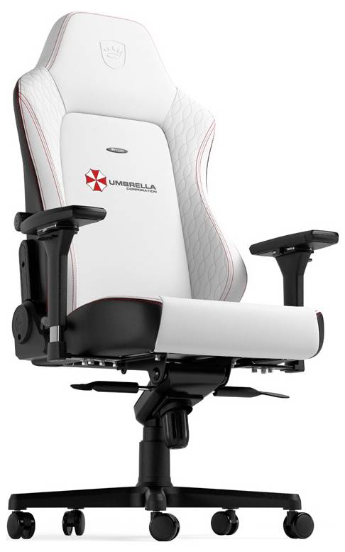 Bílá herní židle s černou základnou, nastavitelnými opěrkami rukou a logem společnosti 'Umbrella Corporation' na opěradle zad.