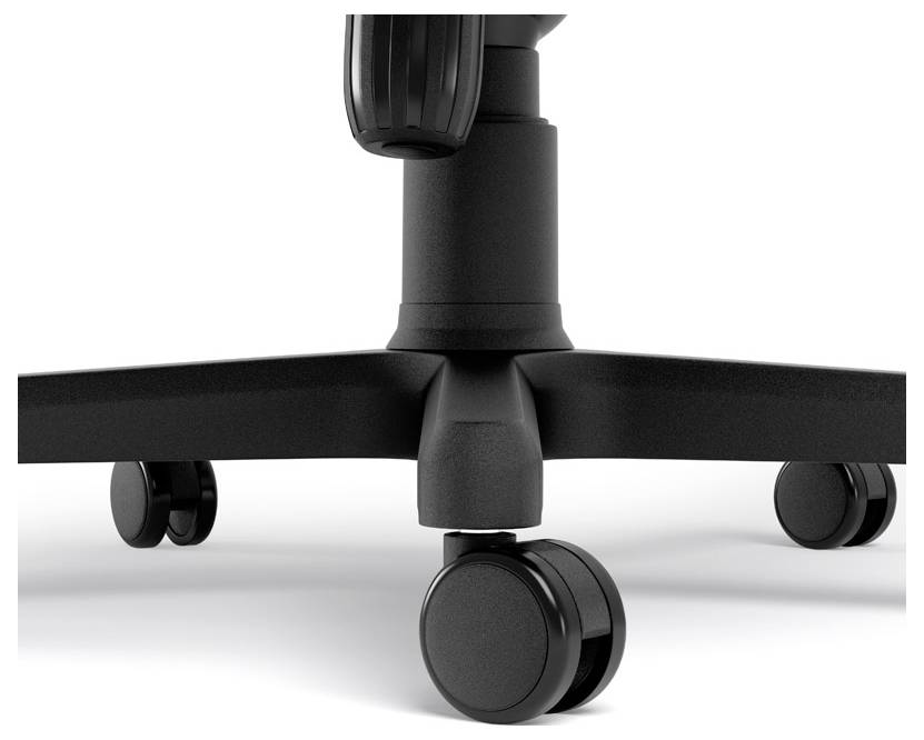 Detailní záběr ukazuje základ kancelářské židle s černými kolečkovými nožkami na bílém pozadí.