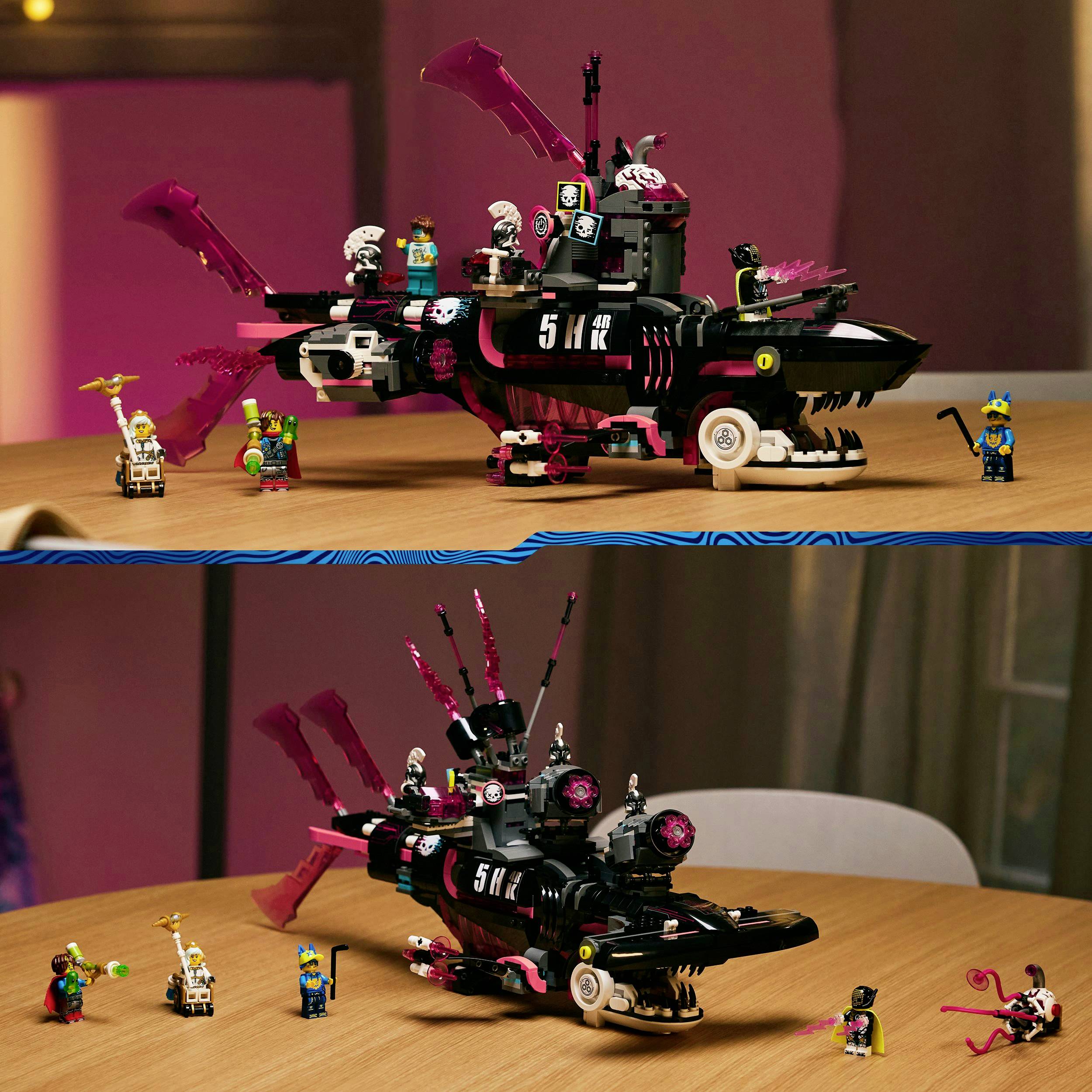 LEGO vesmírná loď s figurkami a příslušenstvím na stole. Figurky interagují s modelem, který ukazuje futuristické detaily.