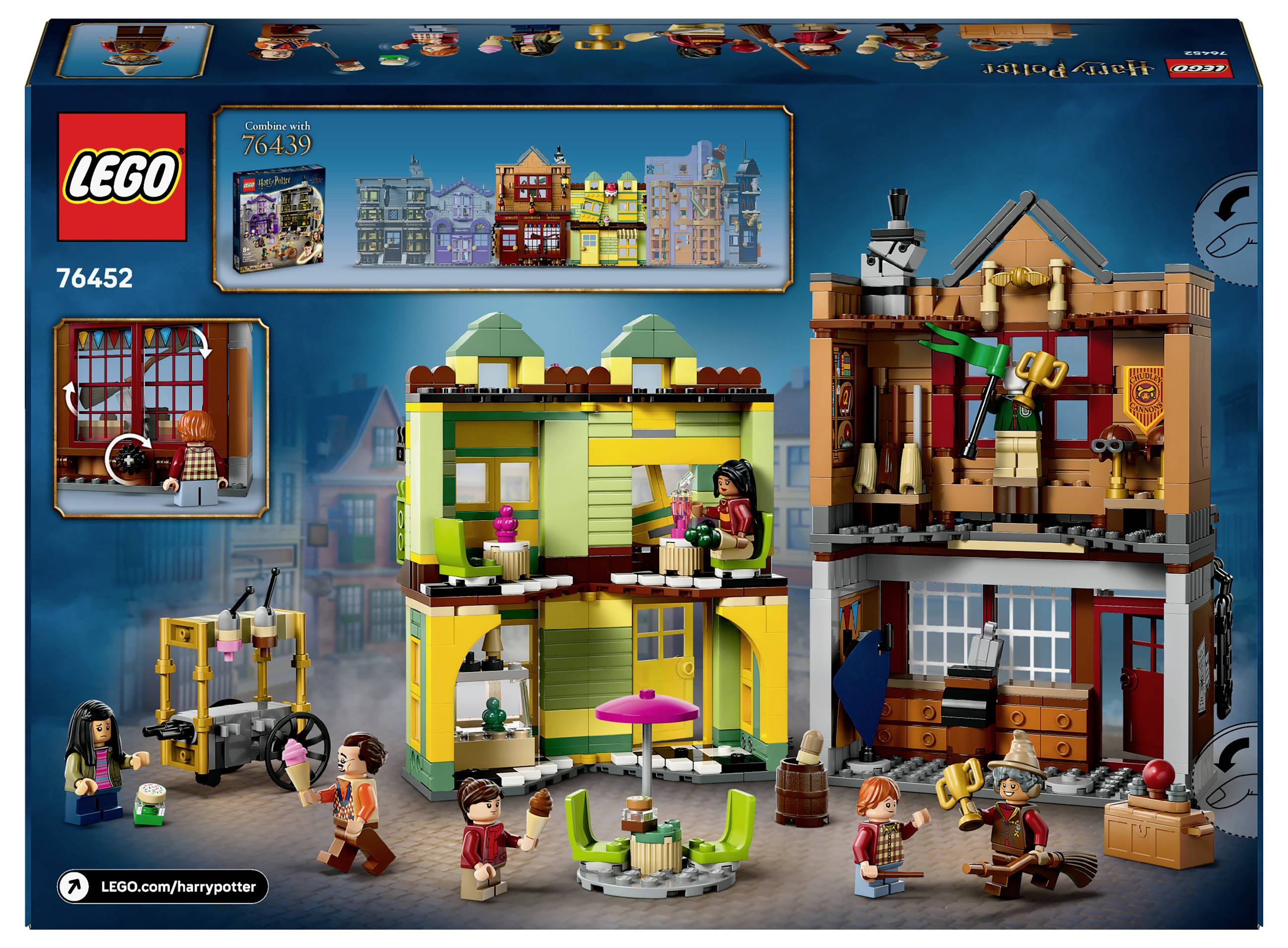 LEGO stavebnice s čarodějnickým motivem: Dvě barevné budovy s příslušenstvím a figurkami v městském prostředí v noci.
