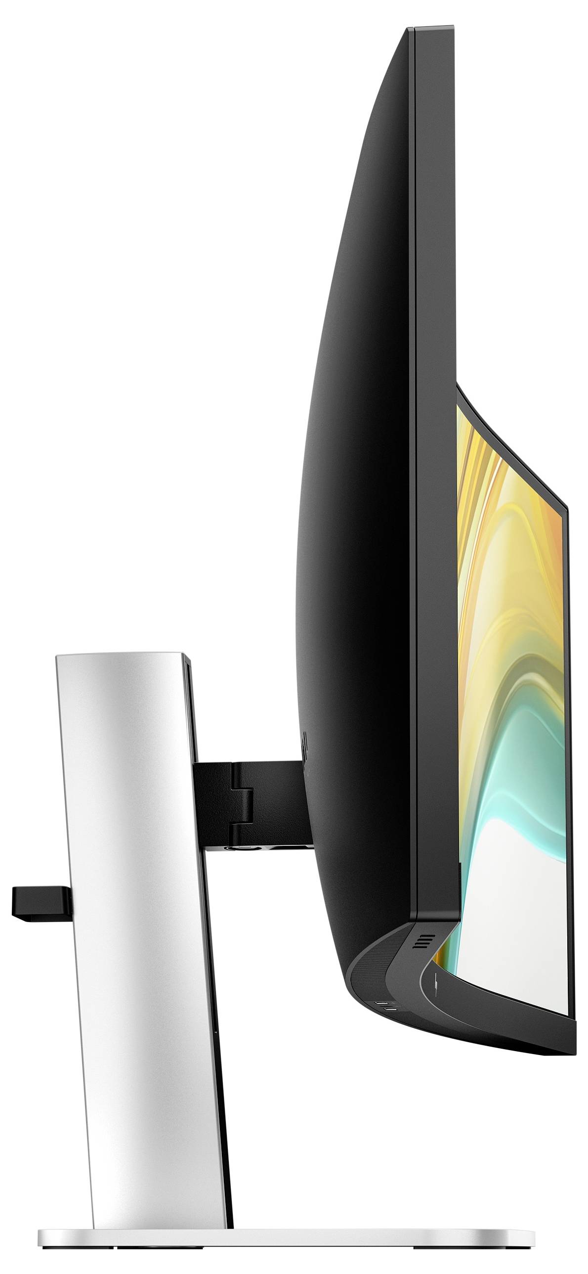 Boční pohled na zakřivený počítačový monitor s elegantním, moderním designem, umístěný na stříbrném stojanu.