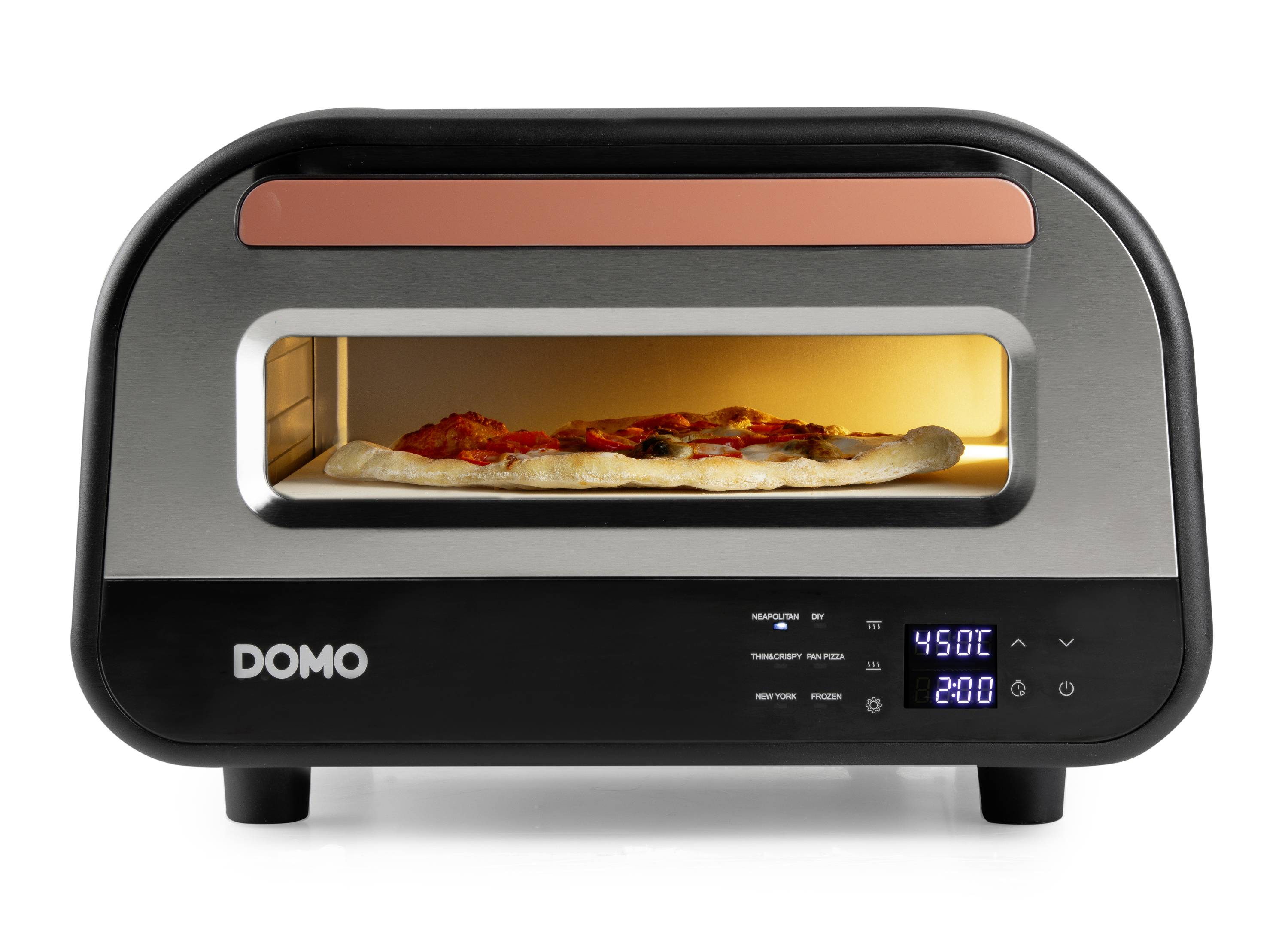 Pizza pec s pizzou uvnitř. Displej zobrazuje teplotu 450 stupňů Fahrenheita a 200 stupňů Celsia.