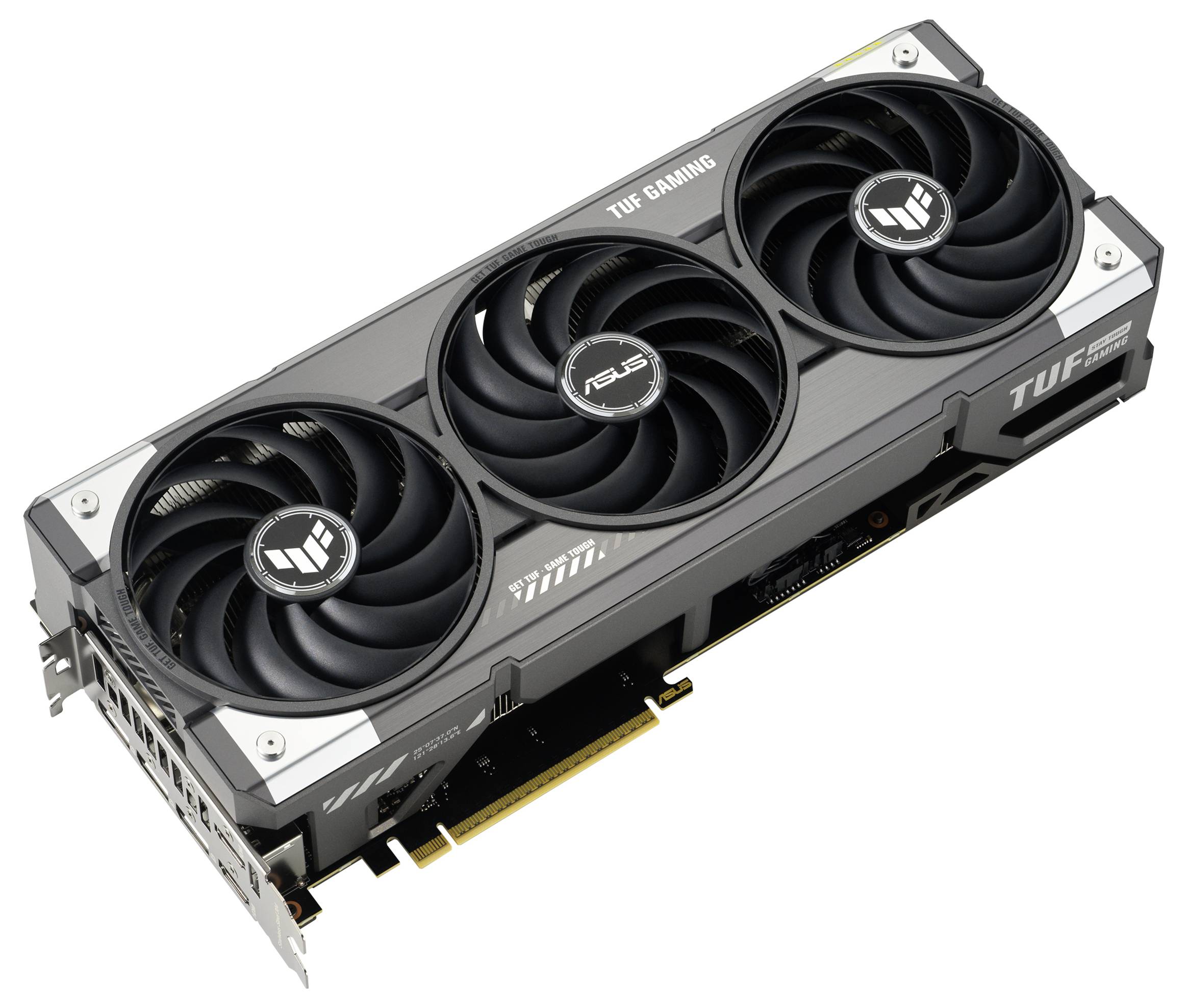 Grafická karta s třemi ventilátory od ASUSu, model TUF Gaming, ukazuje robustní a výkonnou konstrukci pro herní aplikace.