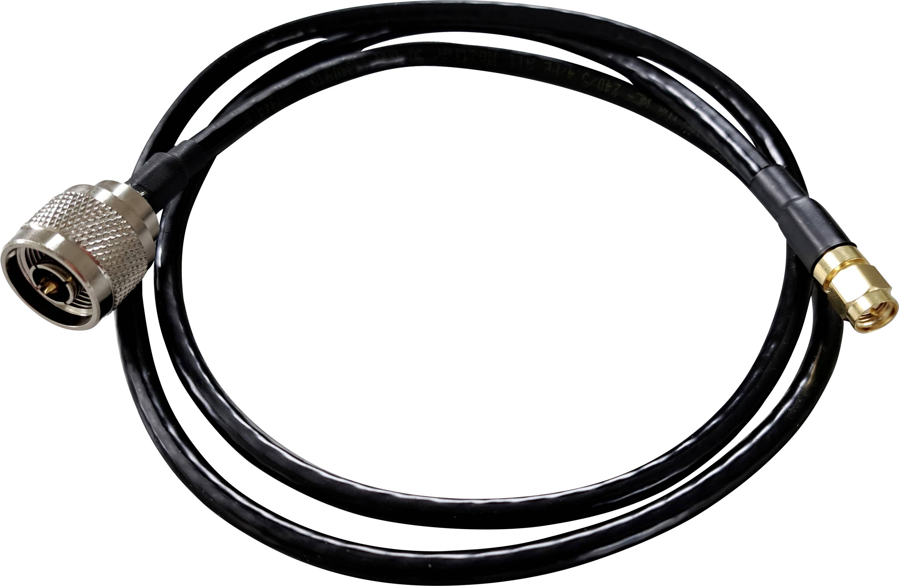 Koaxiální kabel se dvěma konektory, větším kovovým konektorem a menším zlatým konektorem, na bílém pozadí.