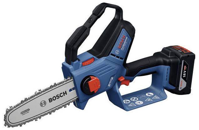 Akumulátorová řetězová pila Bosch s ergonomickou rukojetí a baterií. Je kompaktní a navržená pro lehké zahradní práce.