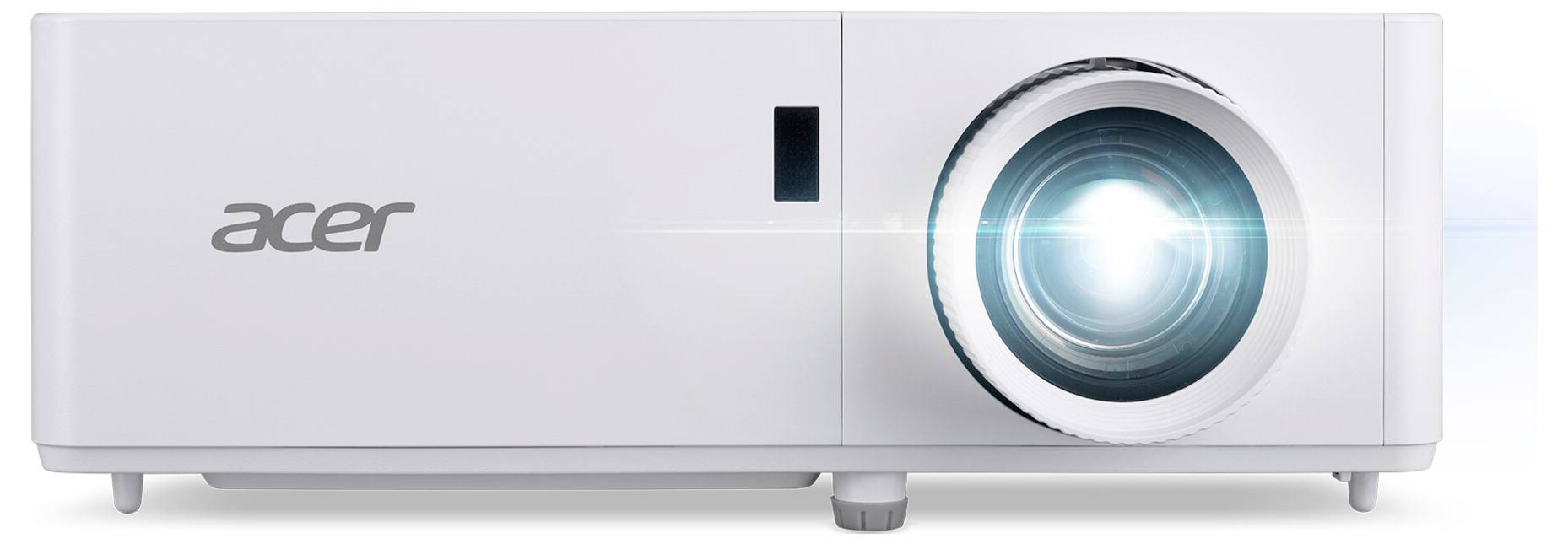 Bílý projektor Acer s čočkou vyzařující jasné světlo, vhodný pro prezentace a domácí filmové projekce.