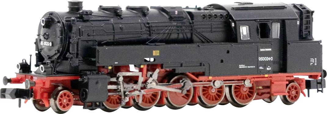 Model parní lokomotivy s detailním zpracováním klasického designu, černým tělem a červenými koly, který ukazuje vintage styl železniční dopravy.
