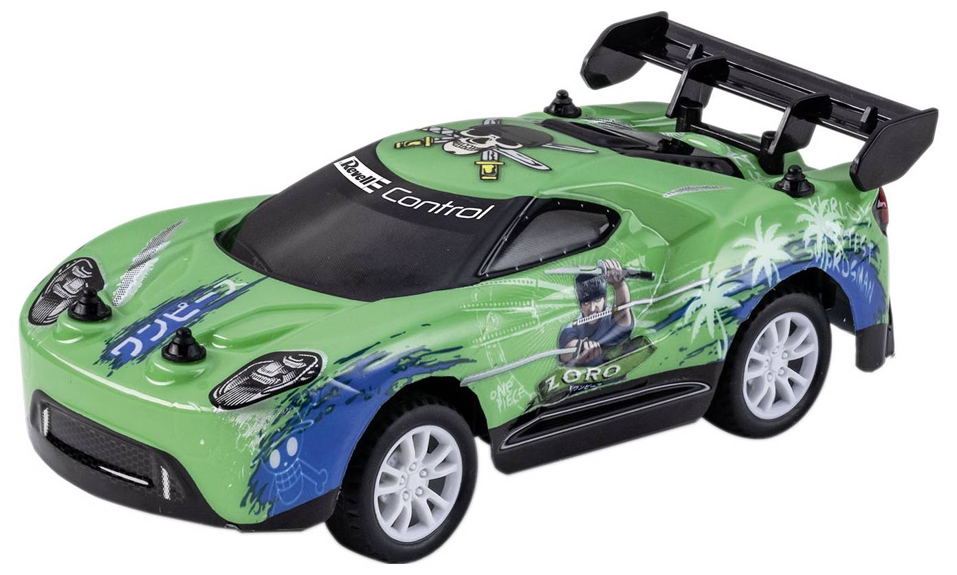 Zelené hračkové auto s černými okny a spoilerem. Sportovní design s modrými a bílými vzory na karoserii.
